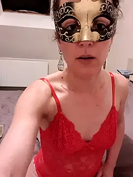 Snapshot of Masquegirlmysterious chatting on 04/08/26, 10:48 Masquegirlmysterious online show from 04/08/26, 10:48