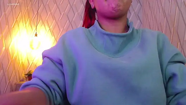 NicolleTaylor online show from 02/04/25, 03:11