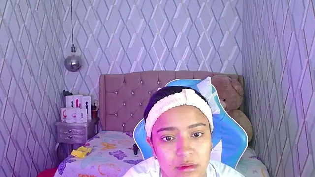 NicolleTaylor online show from 02/16/25, 02:42