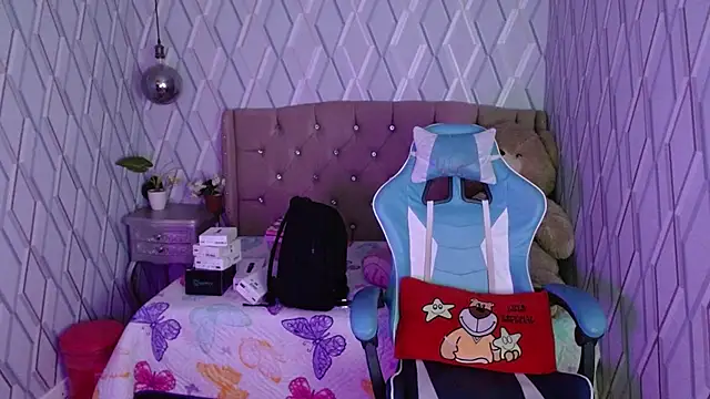 NicolleTaylor online show from 03/03/25, 03:19