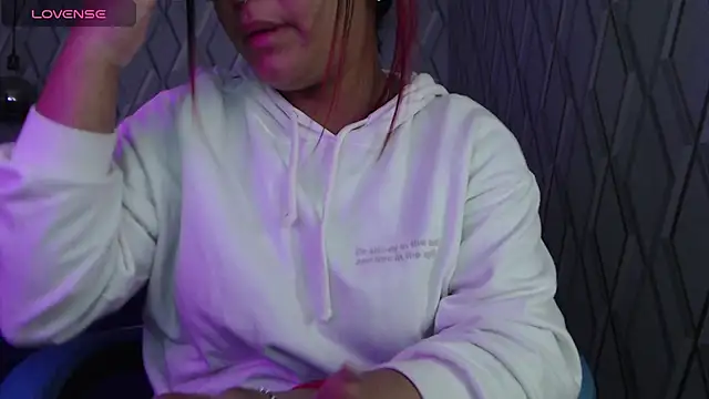 NicolleTaylor online show from 03/12/25, 03:02