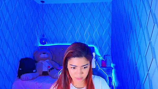 NicolleTaylor online show from 11/16/25, 03:23