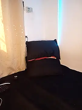 Isabella Du online show from 12/22/24, 02:16