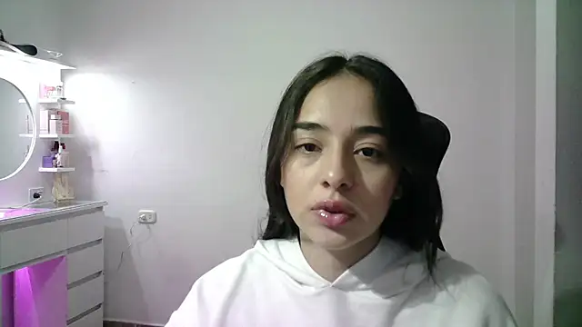 Snapshot of aineangeel chatting on 12/03/25, 01:24 aineangeel online show from 12/03/25, 01:24