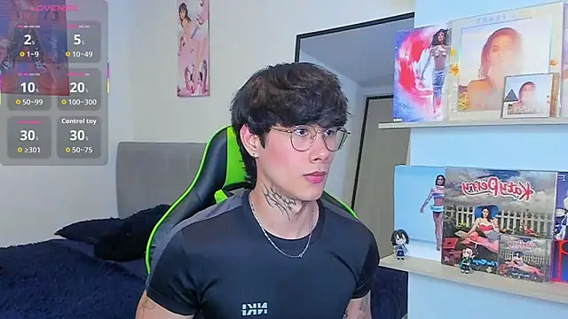 Snapshot of JayHotxxx chatting on 03/20/26, 12:37 JayHotxxx online show from 03/20/26, 12:37