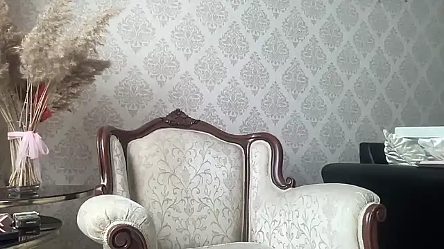 petitebeauty online show from 09/15/25, 11:10