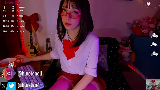 Snapshot of bluelen chatting on 02/16/25, 02:21 bluelen online show from 02/16/25, 02:21