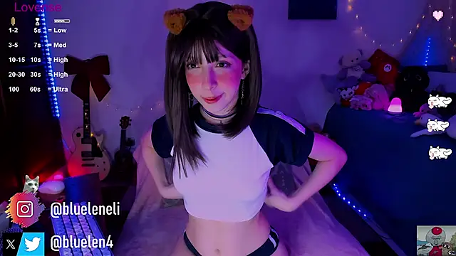 Snapshot of bluelen chatting on 02/22/25, 11:57 bluelen online show from 02/22/25, 11:57