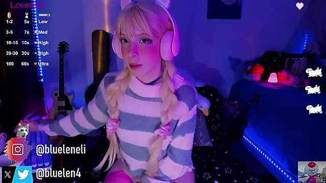 Snapshot of bluelen chatting on 03/06/25, 11:47 bluelen online show from 03/06/25, 11:47