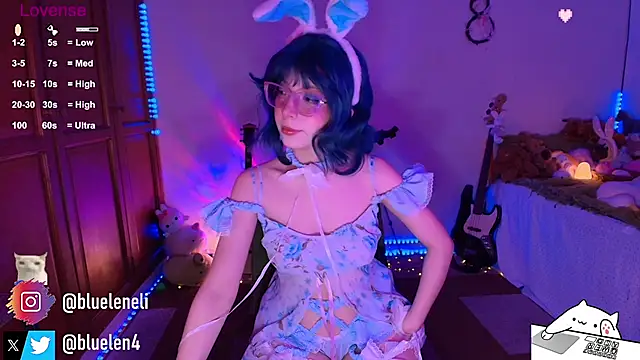 Snapshot of bluelen chatting on 04/11/26, 10:08 bluelen online show from 04/11/26, 10:08