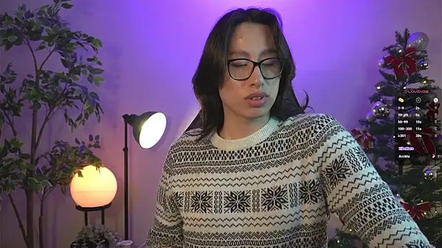 Snapshot of SrLuis18 chatting on 12/13/24, 04:33 SrLuis18 online show from 12/13/24, 04:33