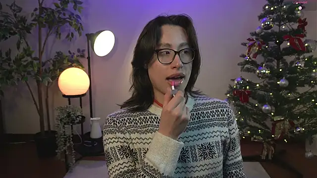 Snapshot of SrLuis18 chatting on 12/25/24, 12:48 SrLuis18 online show from 12/25/24, 12:48