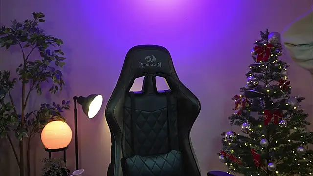 Snapshot of SrLuis18 chatting on 01/01/25, 01:04 SrLuis18 online show from 01/01/25, 01:04