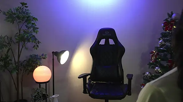 Snapshot of SrLuis18 chatting on 01/16/25, 04:38 SrLuis18 online show from 01/16/25, 04:38