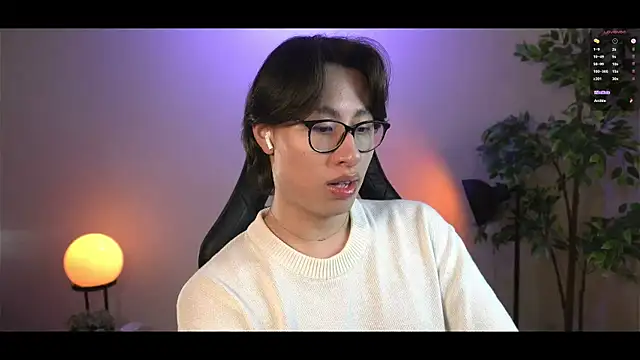 Snapshot of SrLuis18 chatting on 03/19/25, 11:57 SrLuis18 online show from 03/19/25, 11:57