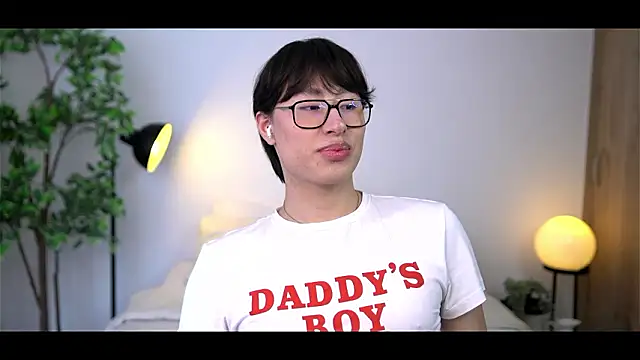 SrLuis18 online show from 02/02/26, 09:13