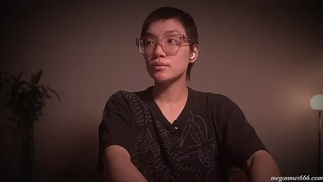 Snapshot of meganmei666 chatting on 02/16/26, 02:51 meganmei666 online show from 02/16/26, 02:51