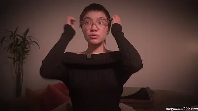 Snapshot of meganmei666 chatting on 02/22/26, 02:34 meganmei666 online show from 02/22/26, 02:34