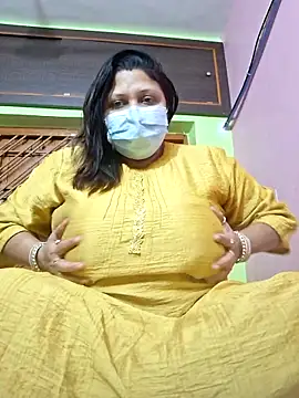 kunjan789 online show from 01/18/25, 02:14