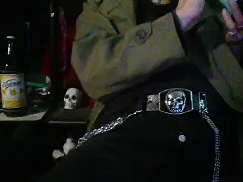 Snapshot of mrdemoncrowly chatting on 01/05/25, 05:20 mrdemoncrowly online show from 01/05/25, 05:20