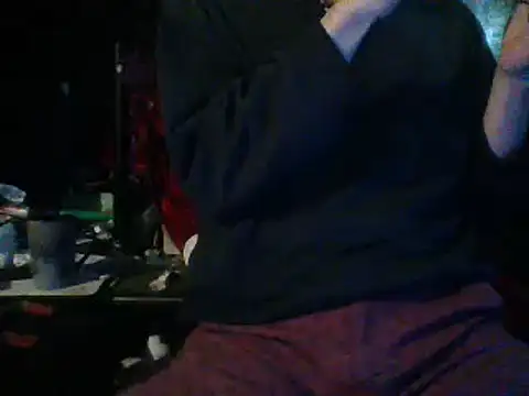 Snapshot of mrdemoncrowly chatting on 01/22/25, 04:23 mrdemoncrowly online show from 01/22/25, 04:23