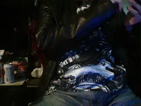 Snapshot of mrdemoncrowly chatting on 02/13/25, 04:22 mrdemoncrowly online show from 02/13/25, 04:22