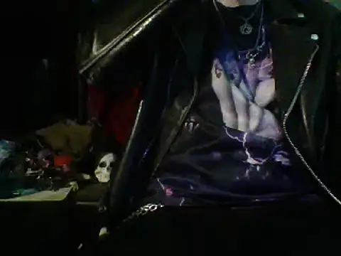 Snapshot of mrdemoncrowly chatting on 02/15/25, 08:22 mrdemoncrowly online show from 02/15/25, 08:22