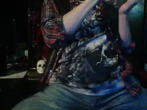 Snapshot of mrdemoncrowly chatting on 03/08/25, 08:22 mrdemoncrowly online show from 03/08/25, 08:22