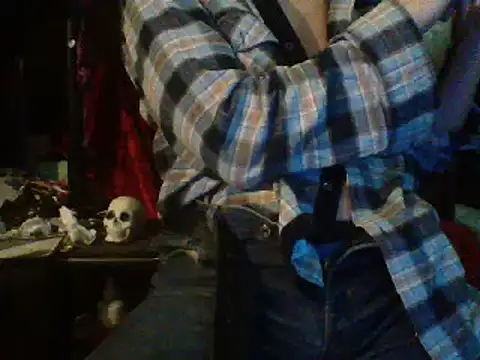 Snapshot of mrdemoncrowly chatting on 03/22/25, 11:42 mrdemoncrowly online show from 03/22/25, 11:42