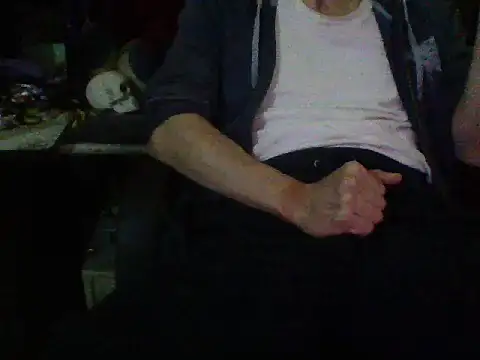 Snapshot of mrdemoncrowly chatting on 10/14/25, 05:08 mrdemoncrowly online show from 10/14/25, 05:08