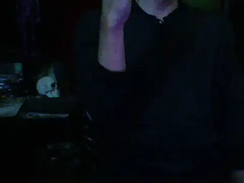 Snapshot of mrdemoncrowly chatting on 10/17/25, 05:10 mrdemoncrowly online show from 10/17/25, 05:10