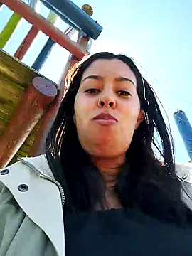 Emily Wane online show from 12/19/24, 04:46