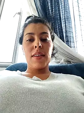 Emily Wane online show from 03/18/25, 09:53