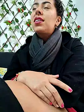 Emily Wane online show from 10/17/25, 05:37