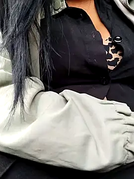 Emily Wane online show from 11/27/25, 09:06