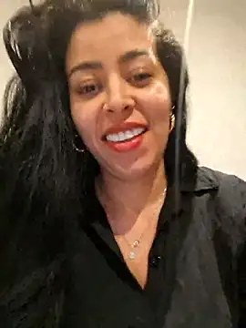Snapshot of Emily_Wane chatting on 04/25/26, 04:26 Emily Wane online show from 04/25/26, 04:26