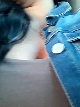 Snapshot of Emily_Wane chatting on 05/06/26, 05:40 Emily Wane online show from 05/06/26, 05:40