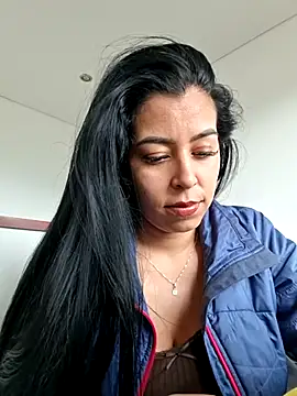 Snapshot of Emily_Wane chatting on 06/17/26, 07:37 Emily Wane online show from 06/17/26, 07:37