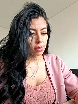 Snapshot of Emily_Wane chatting on 06/26/26, 04:55 Emily Wane online show from 06/26/26, 04:55
