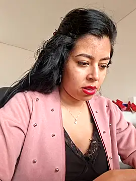 Snapshot of Emily_Wane chatting on 07/06/26, 04:09 Emily Wane online show from 07/06/26, 04:09