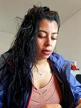 Snapshot of Emily_Wane chatting on 07/11/26, 05:59 Emily Wane online show from 07/11/26, 05:59