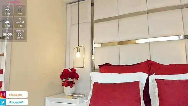 Snapshot of elizavenus chatting on 03/18/25, 06:15 elizavenus online show from 03/18/25, 06:15