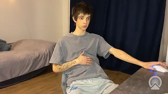 Snapshot of yoy_dee_oh chatting on 12/17/25, 01:50 yoy dee oh online show from 12/17/25, 01:50