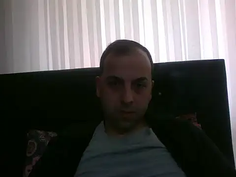 Snapshot of Yldrmm_9553 chatting on 04/17/26, 03:04 Yldrmm 9553 online show from 04/17/26, 03:04