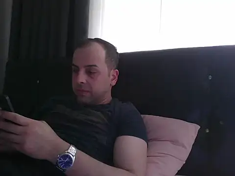 Snapshot of Yldrmm_9553 chatting on 05/20/26, 03:07 Yldrmm 9553 online show from 05/20/26, 03:07
