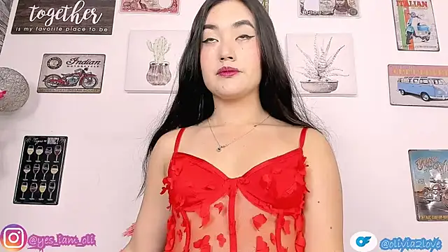 olivia22love online show from 11/28/25, 12:41