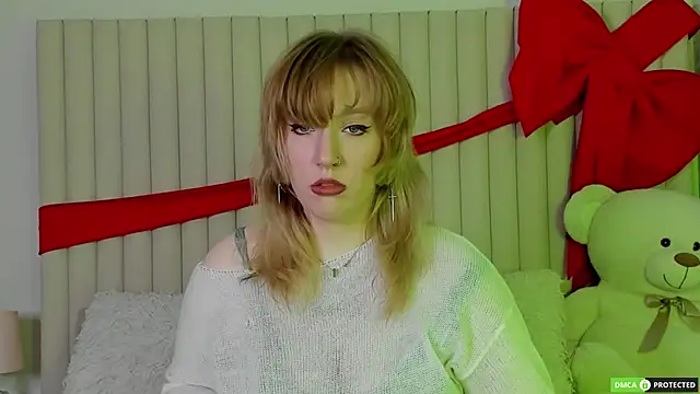 Snapshot of RachelCart chatting on 06/17/26, 03:09 RachelCart online show from 06/17/26, 03:09