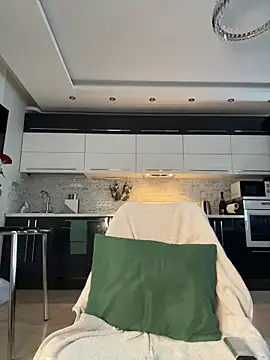  Monic  online show from 02/24/26, 10:02