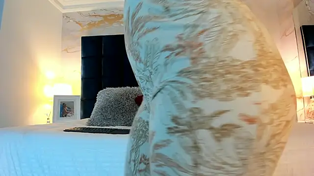 EVELIN MASON online show from 10/02/25, 07:43