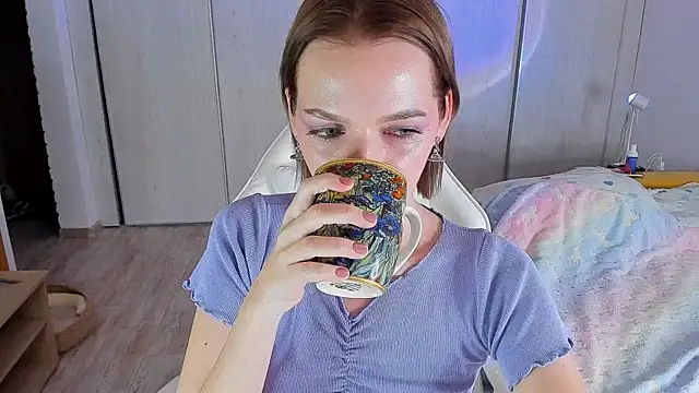 ice pixie online show from 03/13/25, 04:45